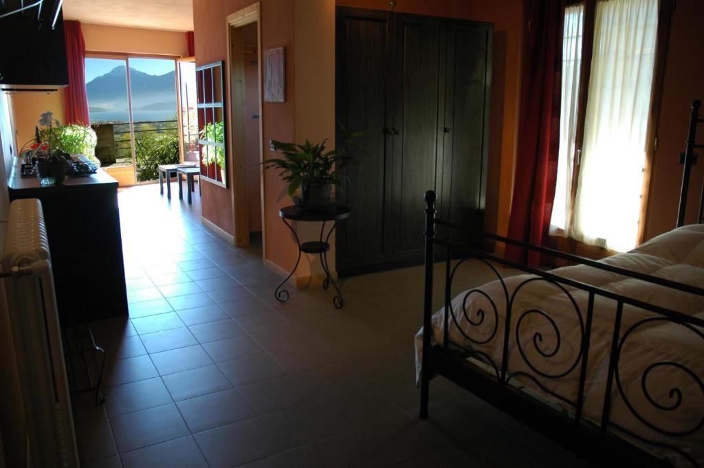 Bed And Breakfast Studios Alto Lago Di Como Gravedona Rum bild